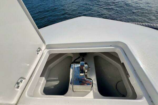 Caymas 341CC Yacht For Sale