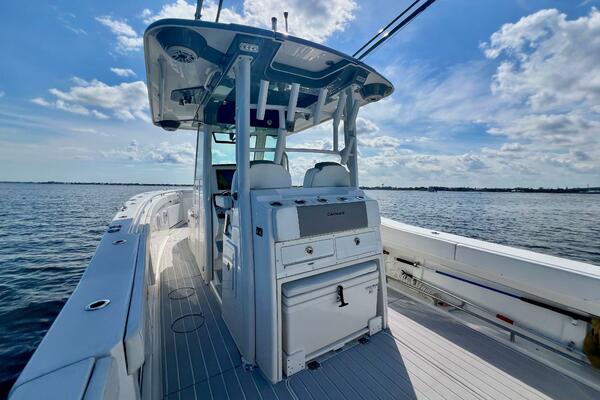 34ft Caymas Yacht For Sale