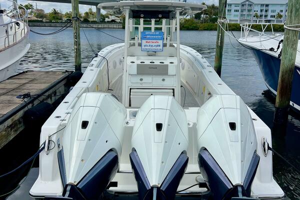 34ft Caymas Yacht For Sale