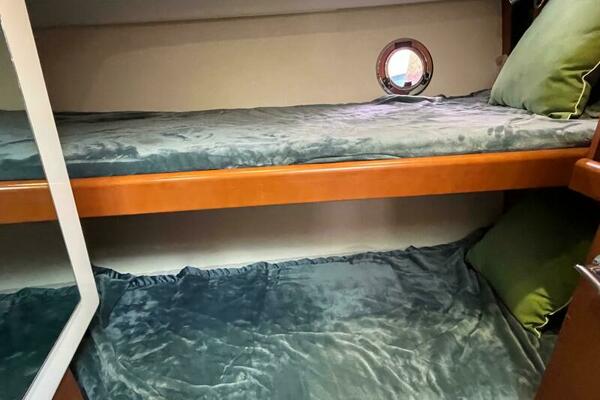 Irie Life 34ft Beneteau Yacht For Sale