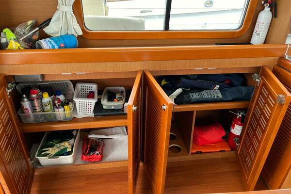 Irie Life 34ft Beneteau Yacht For Sale