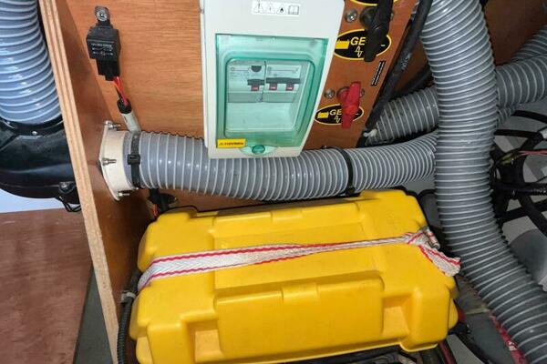 Irie Life 34ft Beneteau Yacht For Sale