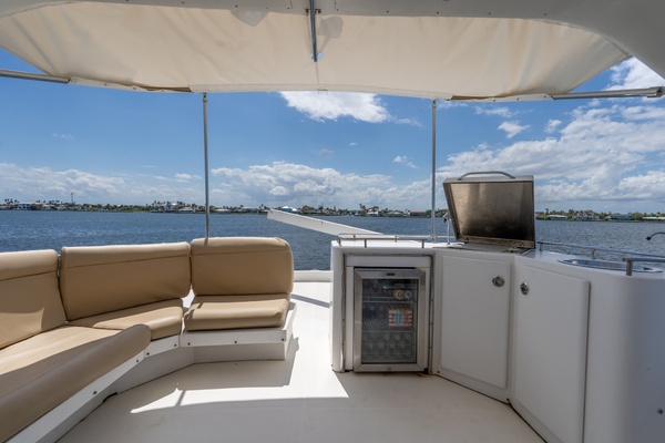 Knot 2 Late 57ft Navigator Yacht For Sale