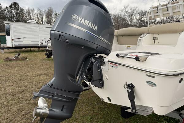 23ft NauticStar Yacht For Sale