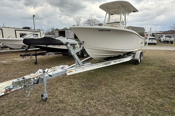23ft NauticStar Yacht For Sale
