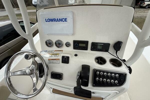 23ft NauticStar Yacht For Sale