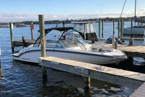 Photo of the 2016 Chaparral 264 Sunsesta