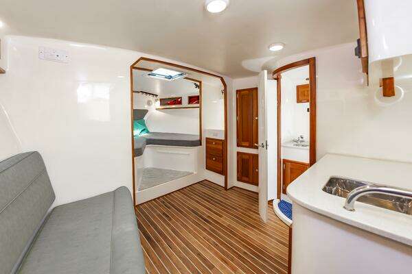 Custom Carolina 40 Layton Express Yacht For Sale