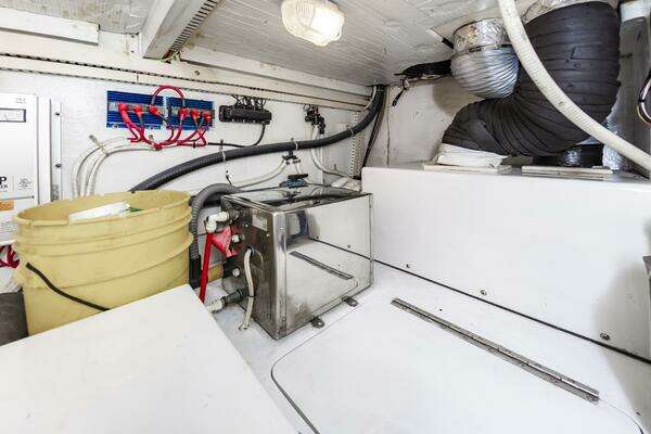 Custom Carolina 40 Layton Express Yacht For Sale