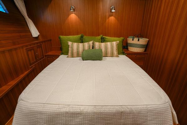  Starboard Guest Berth