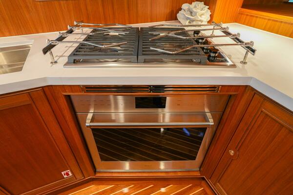 Galley Cooktop and Oven