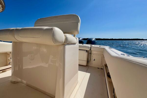 24ft Grady White Yacht For Sale