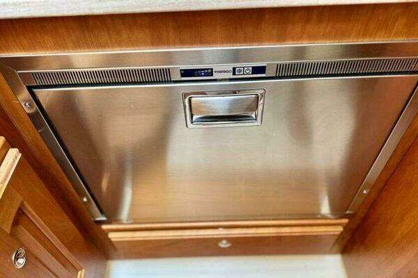 Legacy 36 Yacht For Sale