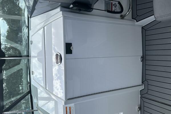 32ft Cruisers Yachts Yacht For Sale