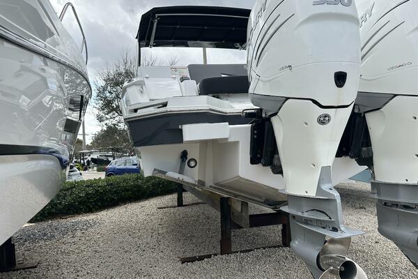 32ft Cruisers Yachts Yacht For Sale