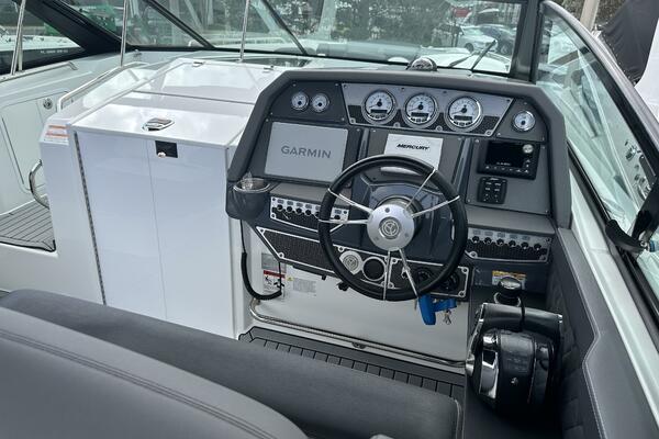 32ft Cruisers Yachts Yacht For Sale