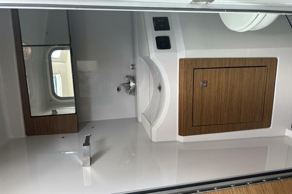 32ft Cruisers Yachts Yacht For Sale