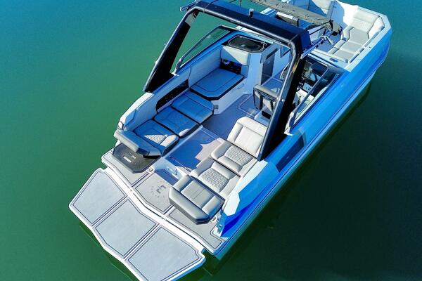 23ft Correct Craft Yacht For Sale