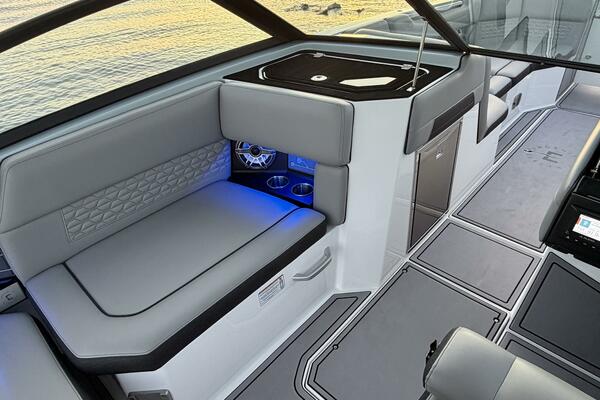 23ft Correct Craft Yacht For Sale