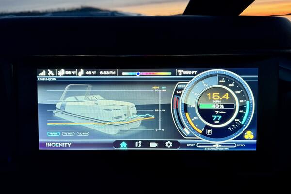 23ft Correct Craft Yacht For Sale