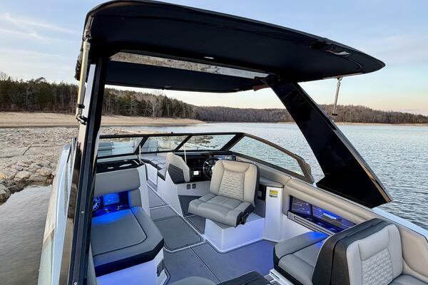 23ft Correct Craft Yacht For Sale