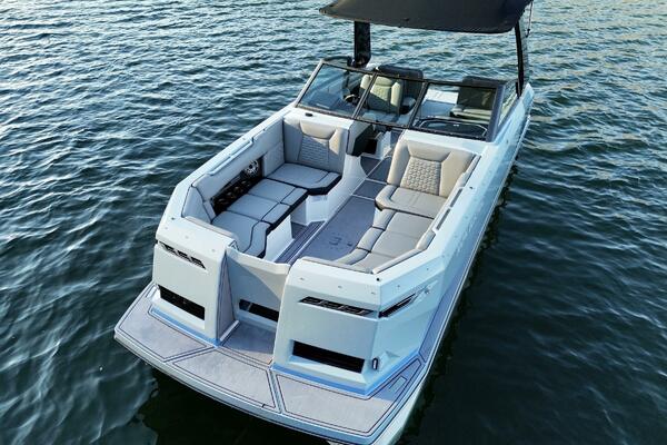 23ft Correct Craft Yacht For Sale