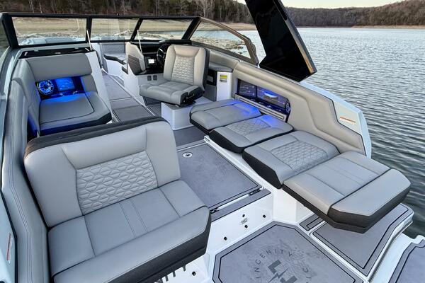 23ft Correct Craft Yacht For Sale