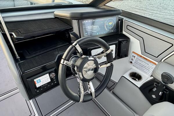 23ft Correct Craft Yacht For Sale