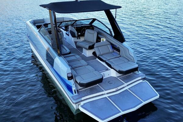 23ft Correct Craft Yacht For Sale