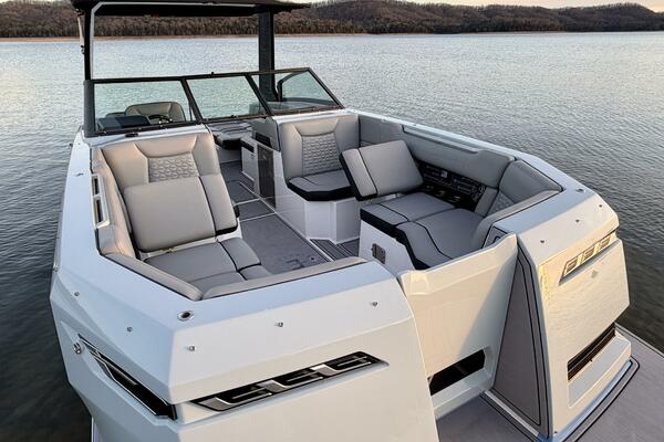 23ft Correct Craft Yacht For Sale