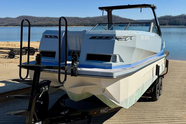 23ft Correct Craft Yacht For Sale