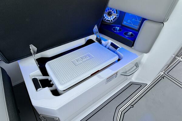 23ft Correct Craft Yacht For Sale