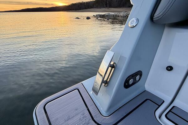 23ft Correct Craft Yacht For Sale