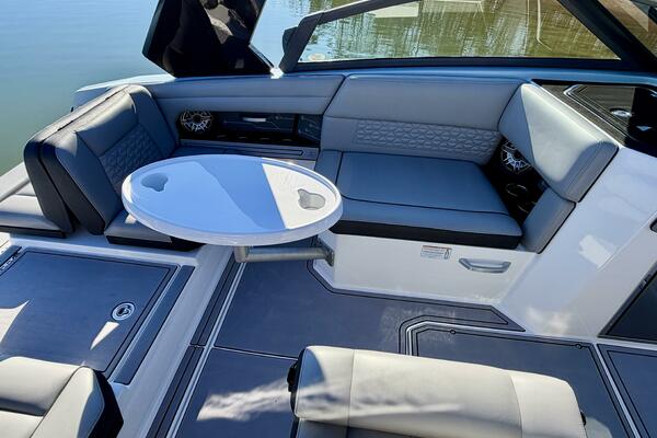 23ft Correct Craft Yacht For Sale