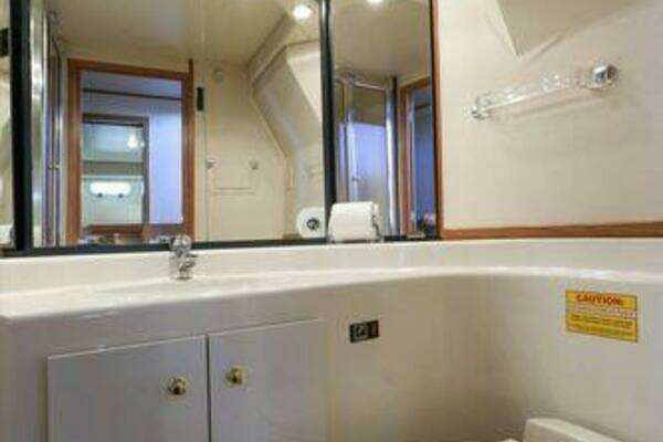 Bayliner 4788 Yacht For Sale