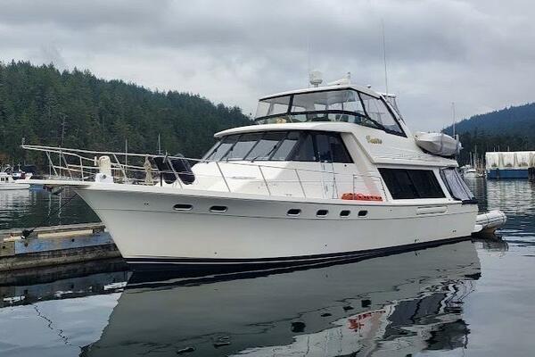 47ft Bayliner Yacht For Sale