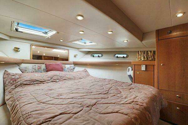 Bayliner 4788 Yacht For Sale