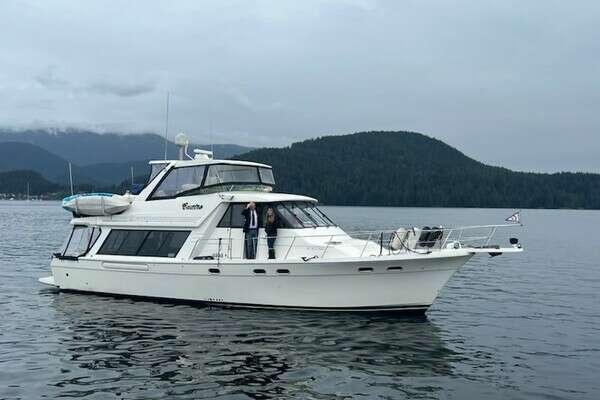 47-ft-Bayliner-1998-4788- North Vancouver British Columbia Canada  yacht for sale