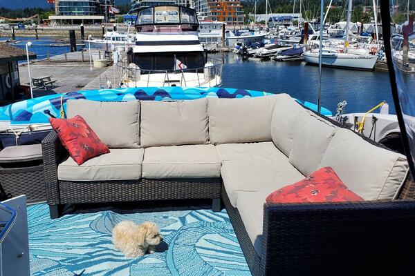 47ft Bayliner Yacht For Sale