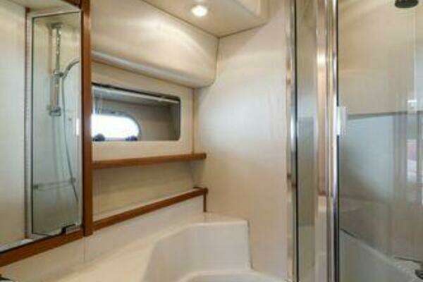 Bayliner 4788 Yacht For Sale