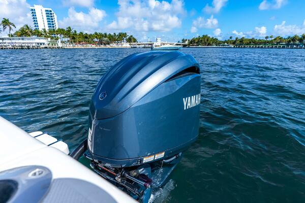 23ft Sea Born Yacht For Sale