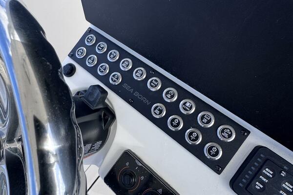 23ft Sea Born Yacht For Sale