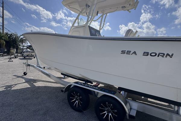 23ft Sea Born Yacht For Sale