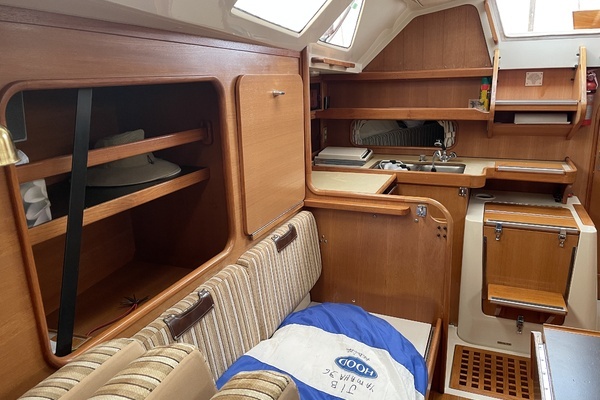 Photo of the 1981 Yamaha Boats 36 "Detente"