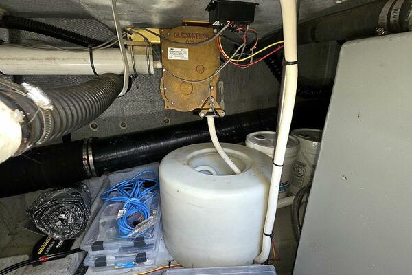 Our Journey 41ft Silverton Yacht For Sale