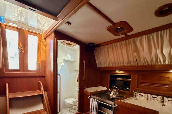 Outbound 46 Yacht For Sale