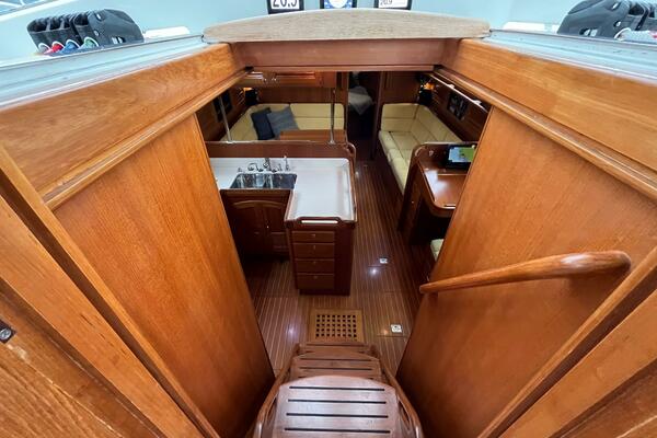 GADABOUT 46ft Outbound Yacht For Sale