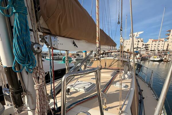 GADABOUT 46ft Outbound Yacht For Sale