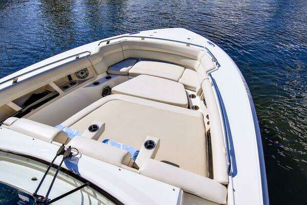 Boston Whaler 350 Realm Yacht For Sale