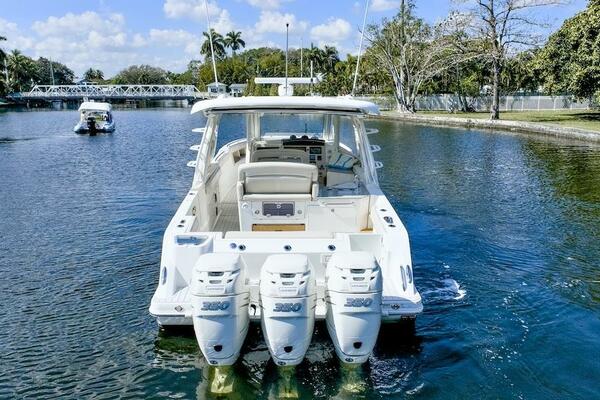 350 Realm 35ft Boston Whaler Yacht For Sale